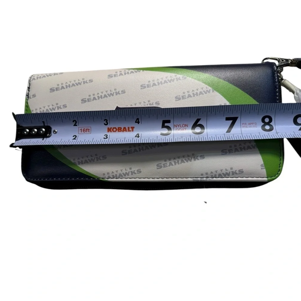 Little Earth Navy Green Cream Seattle Seahawks Wristlet Wallet